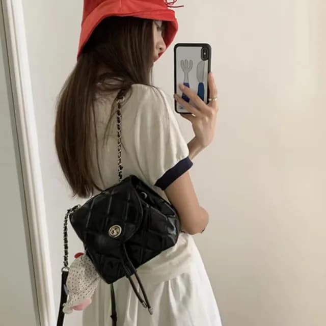 【LEESA】情人節禮物 韓國包包\小背包\鍊條包\後背包\小香風\氣質包包\隨身小包\銀色包包\生日禮物\菱格紋