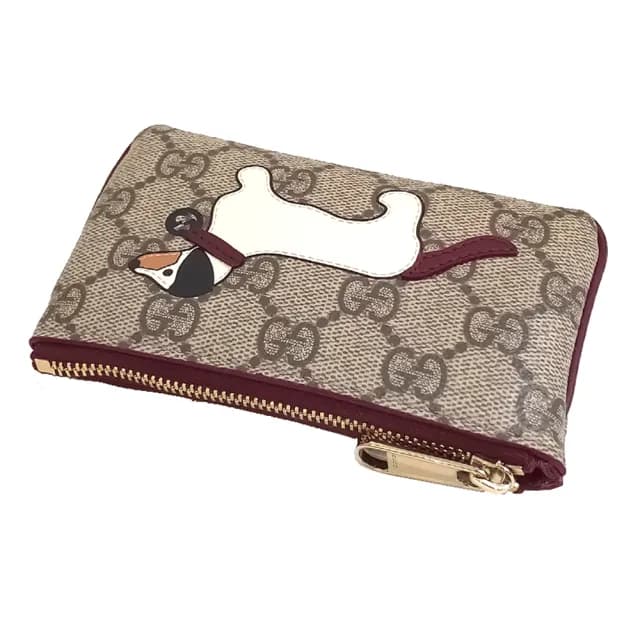 【GUCCI 古馳】818768 新款帆布系列臘腸狗細節皮革貼飾內置扣環拉鍊零錢包(棕色)