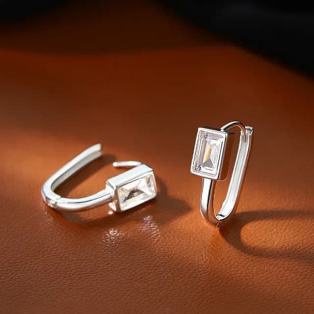 【LEESA】情人節禮物 純銀飾品\簡約耳環\ins風\耳環925\純銀耳環\耳飾\皓石耳環\個性耳環\正韓耳環\耳扣\耳