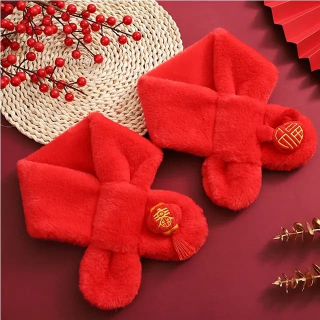 【橘魔法】喜氣公仔珊瑚絨保暖圍脖(大紅 圍巾 過年 喜宴 新年 拜年 寒流 配件 兒童 小童 女童 男童 童裝)