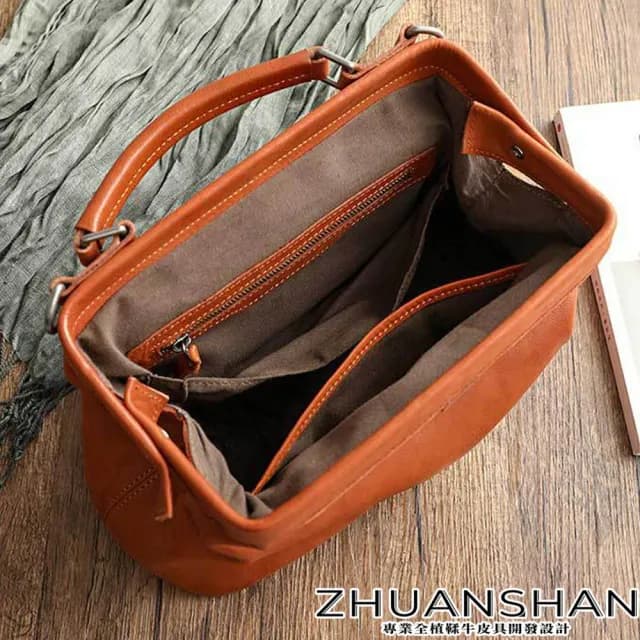 【ZHUANSHAN】情人節禮物 真皮 實用擦色植鞣牛皮醫生包 手提側肩包(真皮包包 咖啡色 / 棕色 / 黑色)