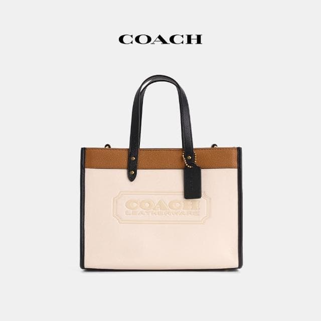 【COACH】蔻馳官方直營 FIELD COACH徽章撞色30號托特手袋-B4/粉筆白色 混合色(CZ335)