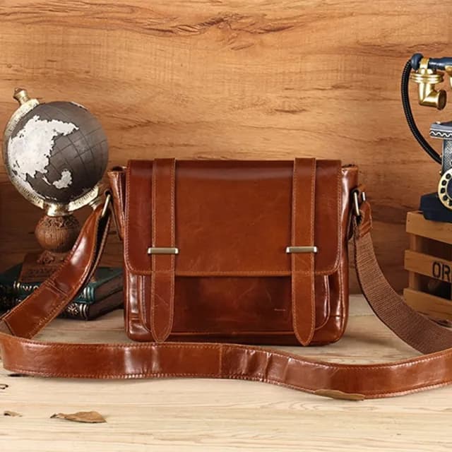 【MoonDy】雙11 包包 劍橋包 男士斜背包 大容量包包 信封包 郵差包 復古包包 英倫包包 真皮包包