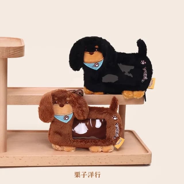 【WOONUE】臘腸狗玩偶吊飾耳機零錢包包吊飾鑰匙圈臘腸犬狗卡套夾(送禮情人節禮物生日孫女兒男友