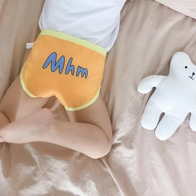 【橘魔法】（3件一組）春夏運動字母三角內褲(居家 三角褲 貼身衣物 中性款 女童 男童 童裝 兒童)