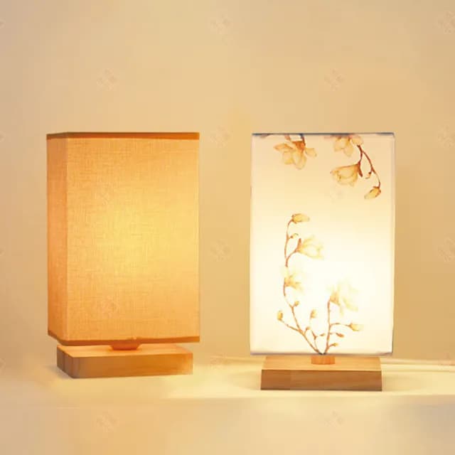 【生活小集】日式床頭燈 麻布方型款 附可調光LED燈泡(BSMI認證 小夜燈 日式燈 交換禮物 裝飾燈 氣氛燈)