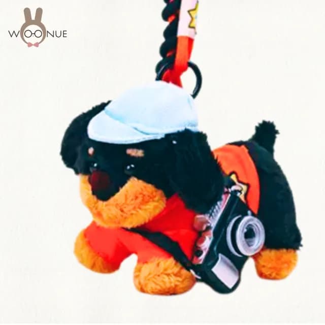 【WOONUE】臘腸狗玩偶吊飾耳機包零錢包包吊飾鑰匙圈臘腸犬狗吊飾(送禮情人節禮物生日孫女兒男友