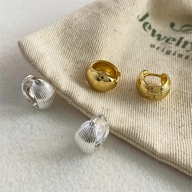 【MoonDy】情人節禮物 耳環 銀耳環 圈圈耳環 抗過敏 女耳環 耳丁 復古耳環 條紋耳環 紋理感 貝殼耳釘 輕奢