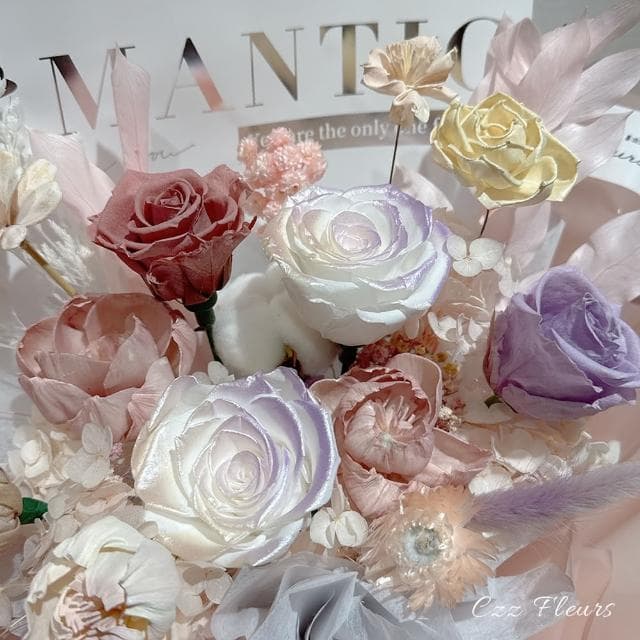 【喜滋滋】氣質珠光女神專屬永生花花束(情人節花束/生日禮物/告白花束/週年紀念/畢業花束/520)