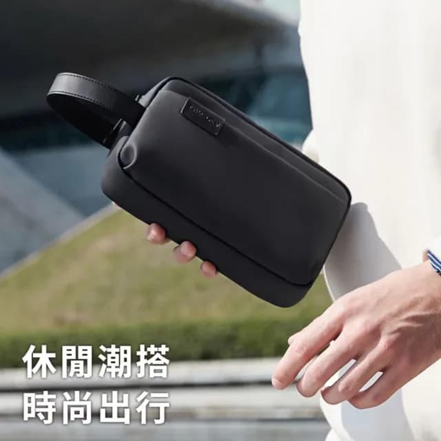 【時尚輕便】父親節禮物 格調紳士休閒防潑水手拿包(防水包 超輕 多口袋 手拎包 手抓包 手包 男士 出國必備