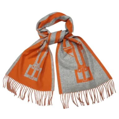 【Hermes 愛馬仕】H259151S 03 Casaque Les Sangles經典羊毛雙面編織流蘇圍巾(橘X灰色)