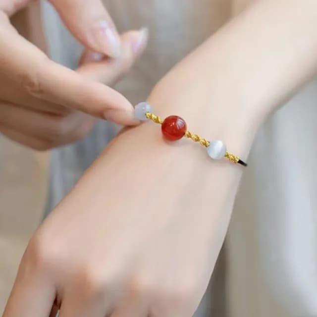 【Penny珮妮】紅瑪瑙玉髓相思豆紅繩手鍊手繩(母親節禮物 送女友 交換禮物  生日 情人節 尾牙 新年 結婚)