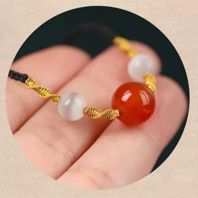 【Penny珮妮】紅瑪瑙玉髓相思豆紅繩手鍊手繩(母親節禮物 送女友 交換禮物  生日 情人節 尾牙 新年 結婚)