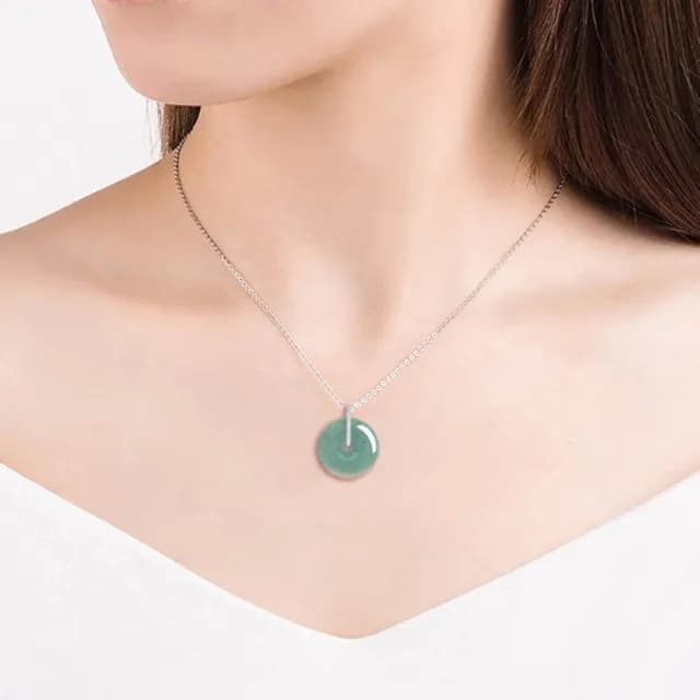 【Penny珮妮】A貨翡翠豆綠小平安扣s925銀項鍊吊墜(母親節 交換禮物  生日禮 情人節 尾牙 新年 結婚)