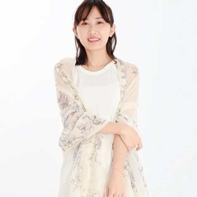 【BANNIES】繽紛印花戒指絨｜月影花翎(圍巾 披肩 羊毛 羊絨)