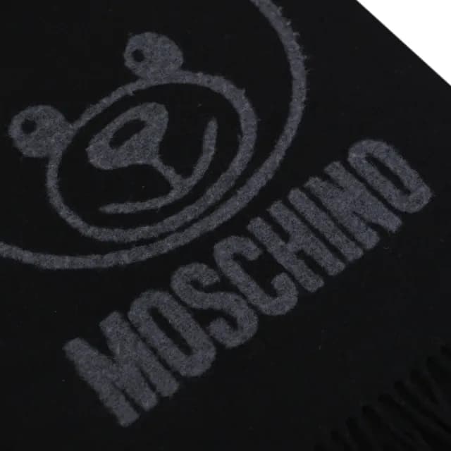 【MOSCHINO】經典品牌LOGO泰迪熊純羊毛流蘇保暖披肩長圍巾(黑)