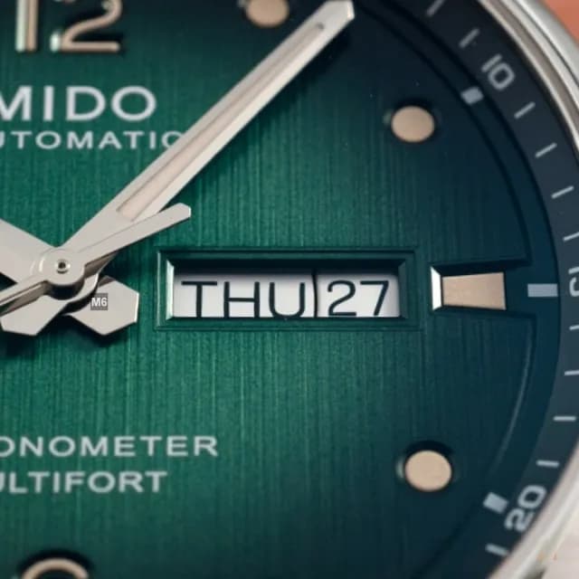 【MIDO 美度】廣告熱賣款 Multifort先鋒M天文台認證腕錶 黑綠漸變面42㎜ M6(M038.431.11.097.00)