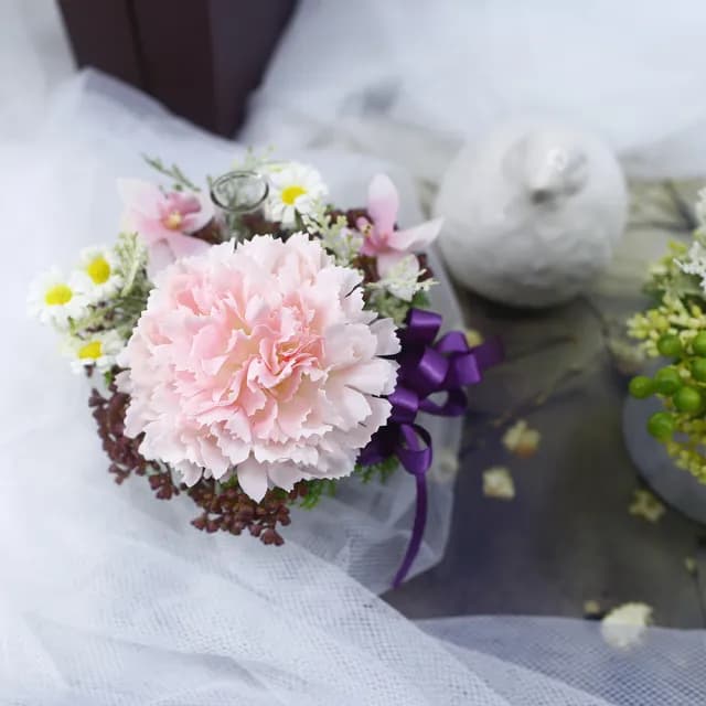 【HUGO DECO 榆果傢飾】特級擬真淺粉康乃馨香氛花禮(母親節/人造盆栽/綠化/佈置/禮物)