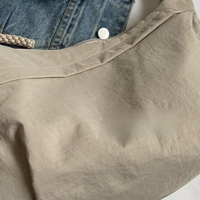 【LEEHER】女生/包包/水餃包/hobo包/黑色包/尼龍斜背包/斜背水餃包/月亮包/單肩包/白色包包/禮物