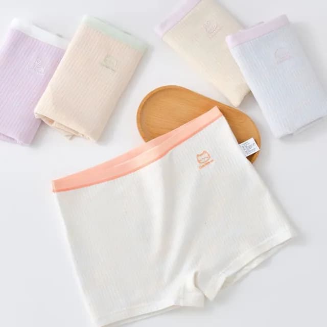 【小衣衫童裝】少女發育期四條裝透氣蠶絲打底褲四角抑菌內褲(1140402)