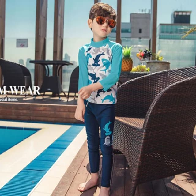 【橘魔法】鯊魚滿印插肩防曬長袖泳裝+長褲(二件式 附泳帽 防曬 泳衣 水母衣 水母褲 男童 兒童 童裝)