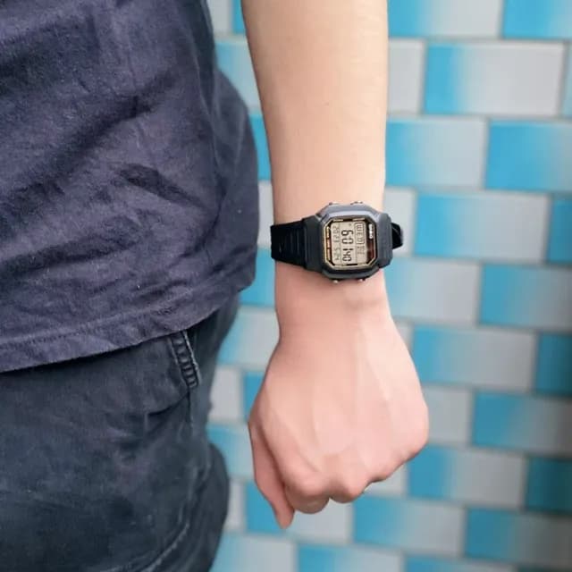 【CASIO 卡西歐】經典方形電子錶(W-800H)