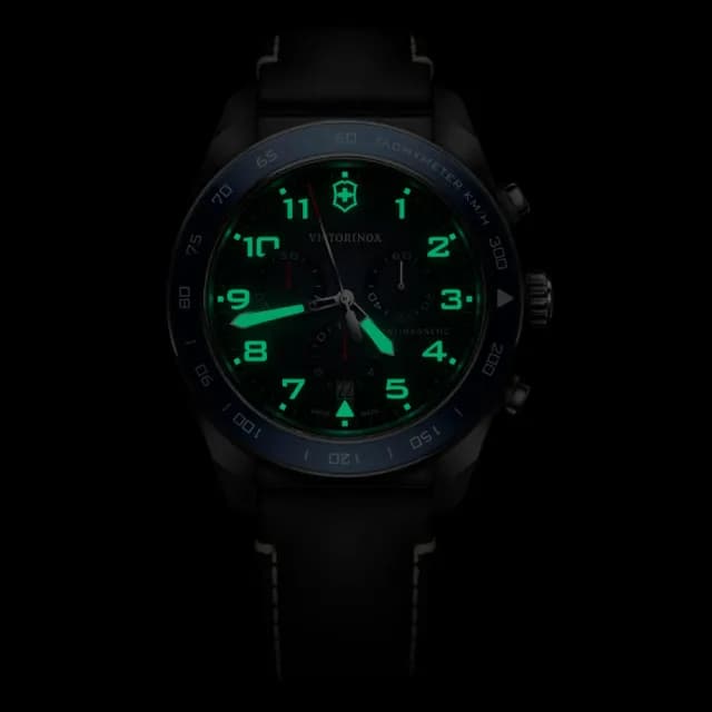 【VICTORINOX 瑞士維氏】Swiss Army 啞光 浮雕數字 計時碼錶 男錶 送禮 禮物推薦(VISA-242047)