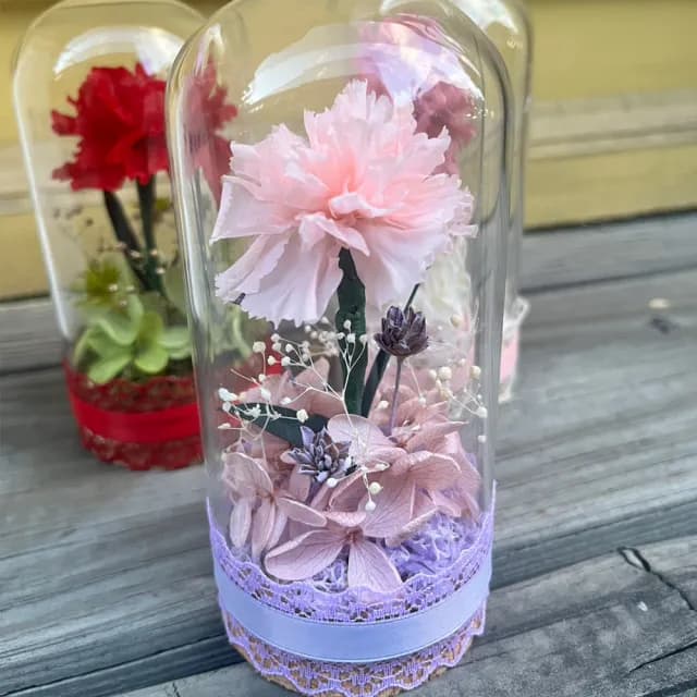 【OSTARA FLORIST 奧斯塔拉花藝】珍馨綻放(永生花、康乃馨、花禮、祝賀、母親節、女性長輩送禮)