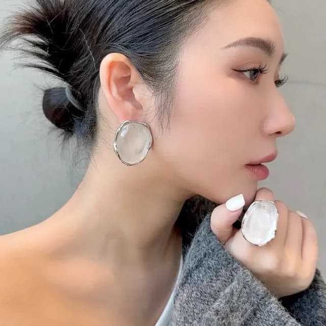【LEEHER】女生/飾品/女生耳環/戒指/禮物/耳釘/可調節戒指/高級感/氣質耳環/閨蜜戒指/質感耳環/