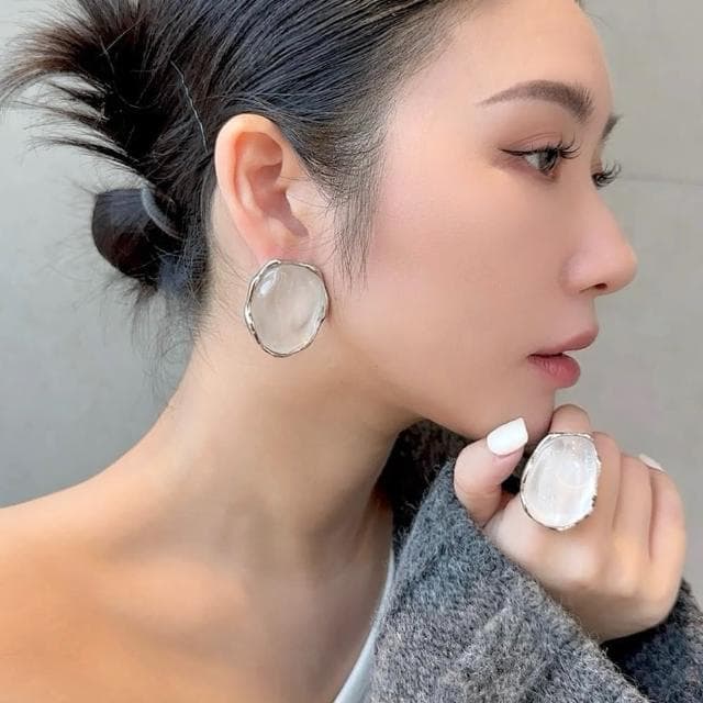 【LEEHER】女生/飾品/女生耳環/戒指/禮物/耳釘/可調節戒指/高級感/氣質耳環/閨蜜戒指/質感耳環/小紅書