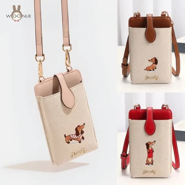 【WOONUE】日系可愛臘腸狗刺繡女包手機包零錢包斜背包旅行背包(閨蜜老婆女友媽媽生日聖誕交換禮物)