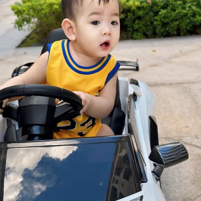 【奔雷國際】藍寶堅尼兒童電動車 尊爵版 SX2018SE SVJ 雙驅單人座(玩具汽車 搖搖馬 玩具車 小朋友生日禮物)