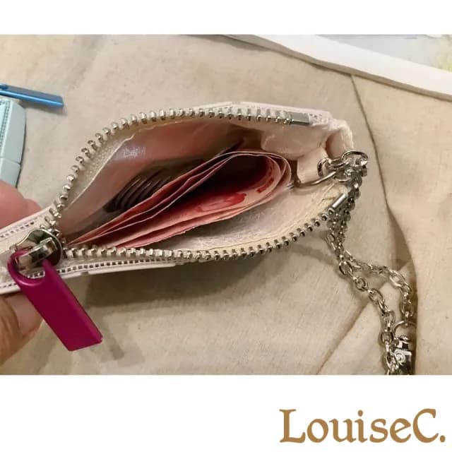 【LouiseC.】Tree House 三宅三角格紋鍊條立體零錢包-5色(YS23761)