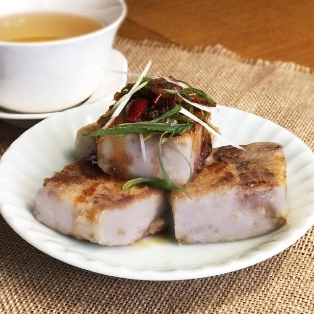 【中山招待所】蔥香芋頭糕禮盒6入組(850g/入)-新包裝(料多味美 非常唰嘴)