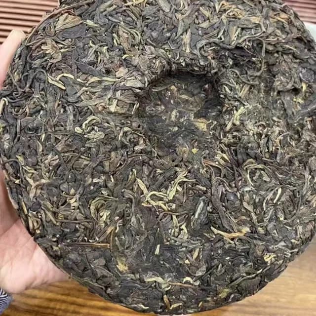 【盛嘉源】江城號 彎弓  2005年(普洱茶 生茶 357g)