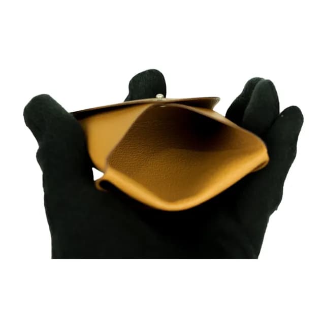 【Hermes 愛馬仕】Bastia 山羊皮方形釦式零錢包(土棕色)