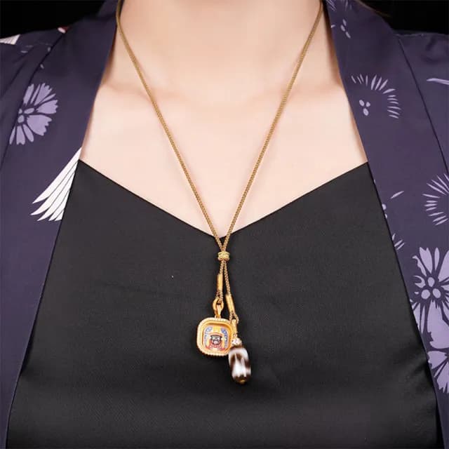 【KT DADA】藏式吊墜 飾品 手繪吊墜 扎基拉姆 唐卡飾品 避邪吊墜 女生項鍊 女財神 招財納福 利
