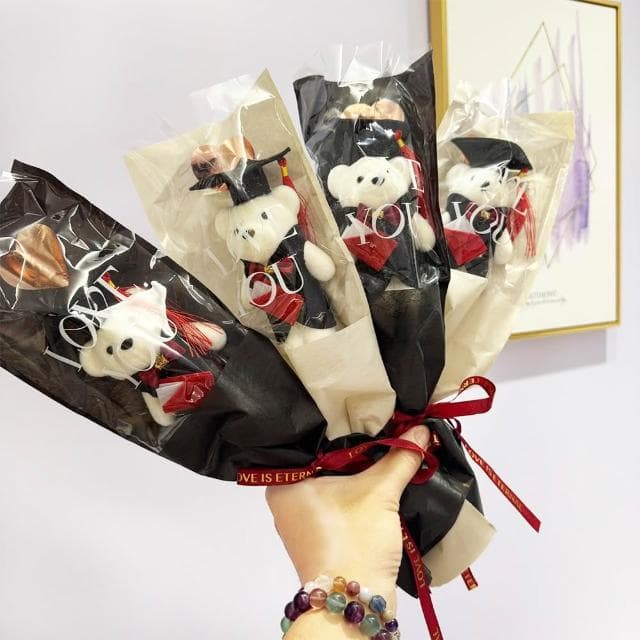【塔克百貨】3入裝 畢業花束 蝴蝶結花束 畢業熊花束 畢業花 畢業熊 畢業禮物 畢業典禮 畢業季 玩偶花束