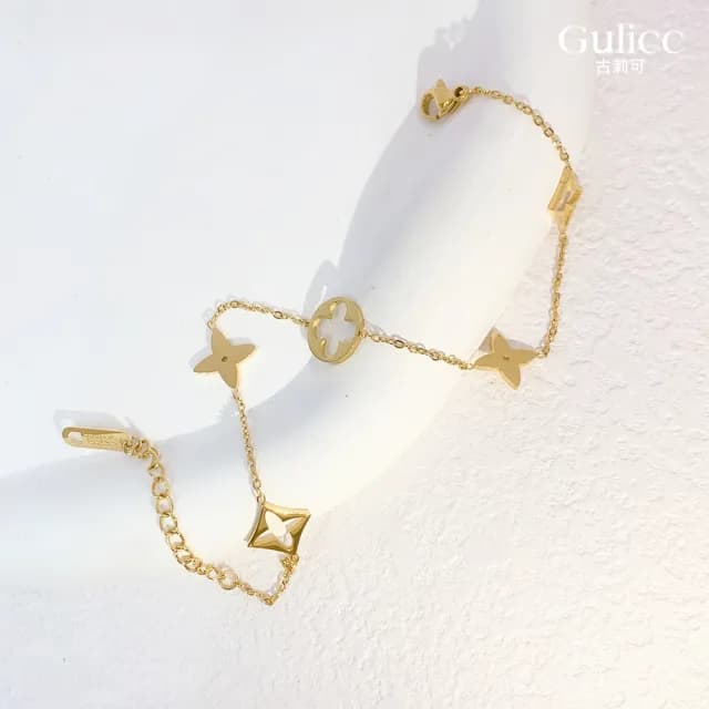 【Gulicc】鈦鋼手鍊 法式輕奢縷空 四葉草星星(雙11 聖誕節 生日 手環 手繩 首飾 飾品 禮物)