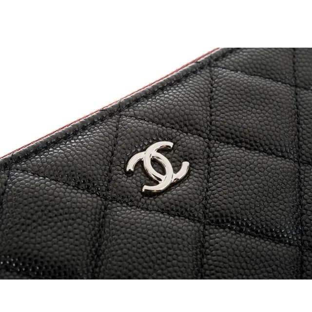 【CHANEL 香奈兒】經典雙C LOGO菱格荔枝紋牛皮銀釦拉鍊零錢包(黑色)
