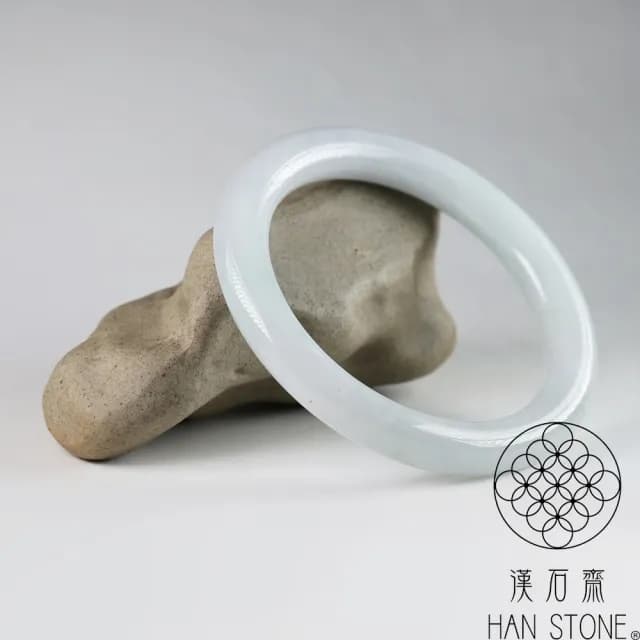 【漢石齋】情人節禮物 天然翡翠A貨 圓條手鐲玉鐲 淺色飄花種(手圍18.2/版寬8.9mm)