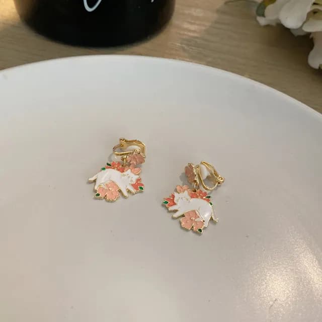 【MISA】韓國設計S925銀針溫柔花朵小貓咪造型耳環(S925銀針耳環 花朵耳環 貓咪耳環)