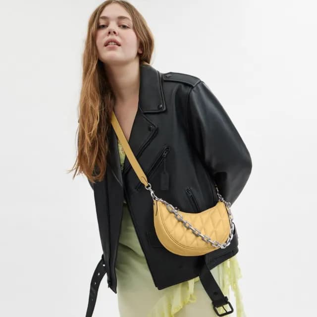 【COACH】蔻馳官方直營 PILLOW絎縫MIRA單肩手袋 單肩包 肩背包-LH/乾草色(CP148)