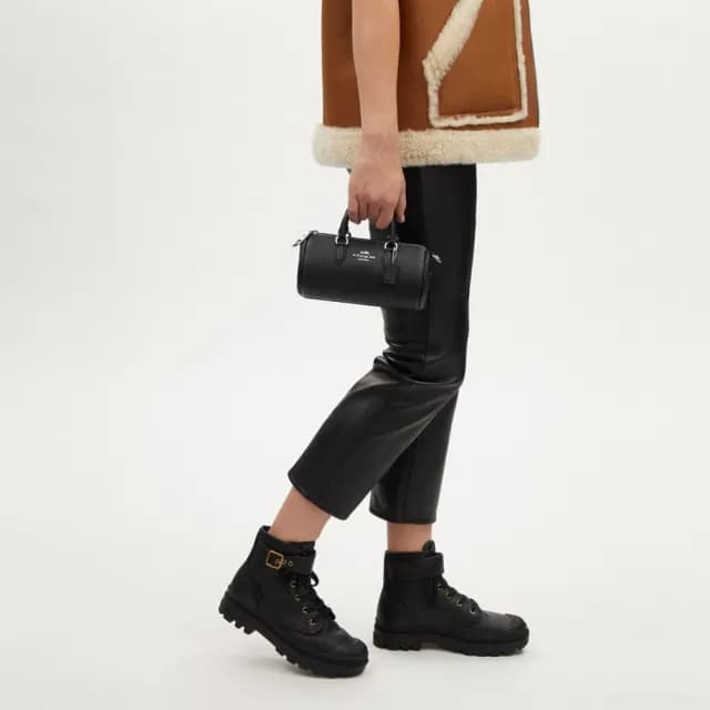 【COACH】蔻馳官方直營 LACEY斜背手袋 斜背包 側背包 斜挎包-SV/黑色(CO991)