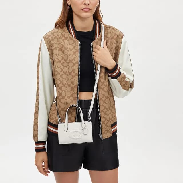 【COACH】蔻馳官方直營 NINA迷你托特包 托特手袋-白堊色(CT804)