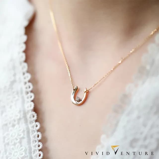 【Vividventure 亞帝芬奇】14K 4分 天然鑽石 鑽石 項鍊 幸運馬蹄鐵 單鑽款(二色任選/玫瑰金/黃K金)