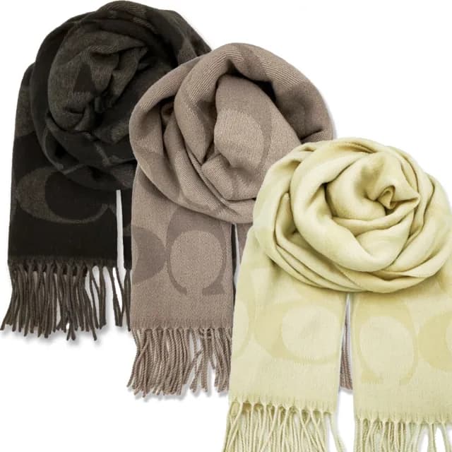 【COACH】新款C LOGO羊毛流蘇圍巾(多款選一)