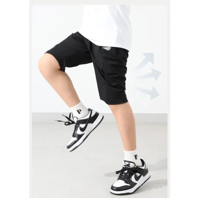 【橘魔法】大童 冰絲涼感銀字母短褲(運動褲 褲子 中褲 五分褲 速乾 快乾 男童 兒童 童裝)