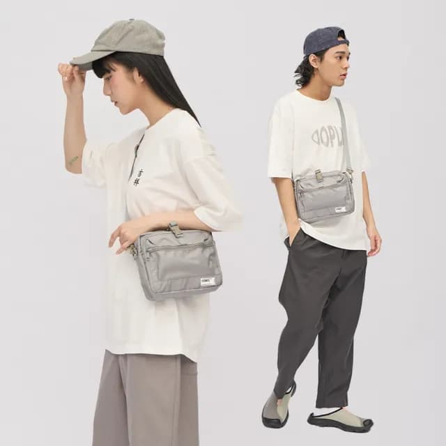 【plain-me】買一送一限定★送小包 大容量橫式PM旅行小包(斜背包 小包 包包 COP3032)