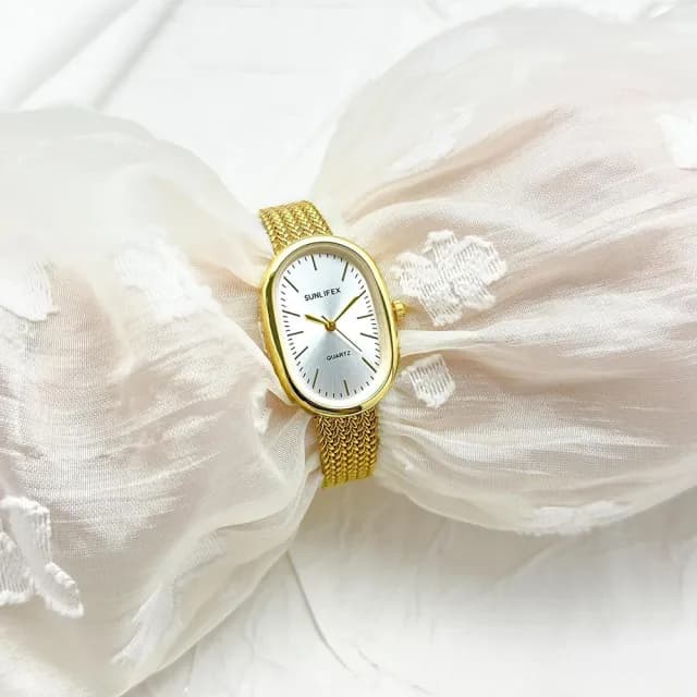 【LEEHER】韓版手錶/高級感/女生手錶/精緻/學生手錶/石英錶/錶/手錶/金色手錶/指針式/復古